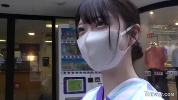 Luxurious Chinese nymph enjoys enjoy and fucky-fucky in this JAV video.