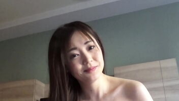 Cool Asian damsel gives great suck off and sex in gonzo fashion