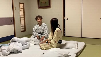 A spectacular married lady gets preggo after a warm rubdown at a luxurious Chinese hotel.